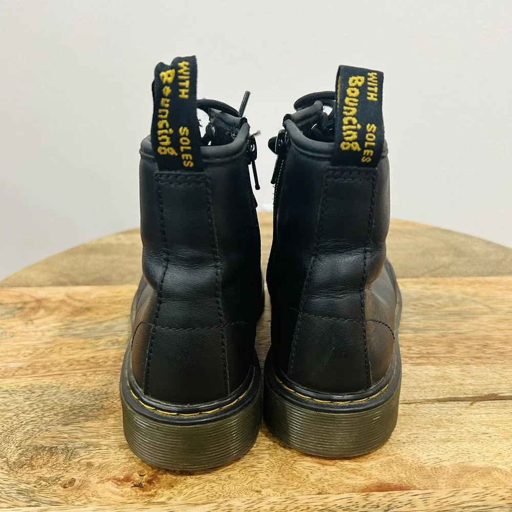 Dr Doc Martens Big Kids Youth Sz 4 Black Leather Combat Boots 1460 J UK 3 EU 36